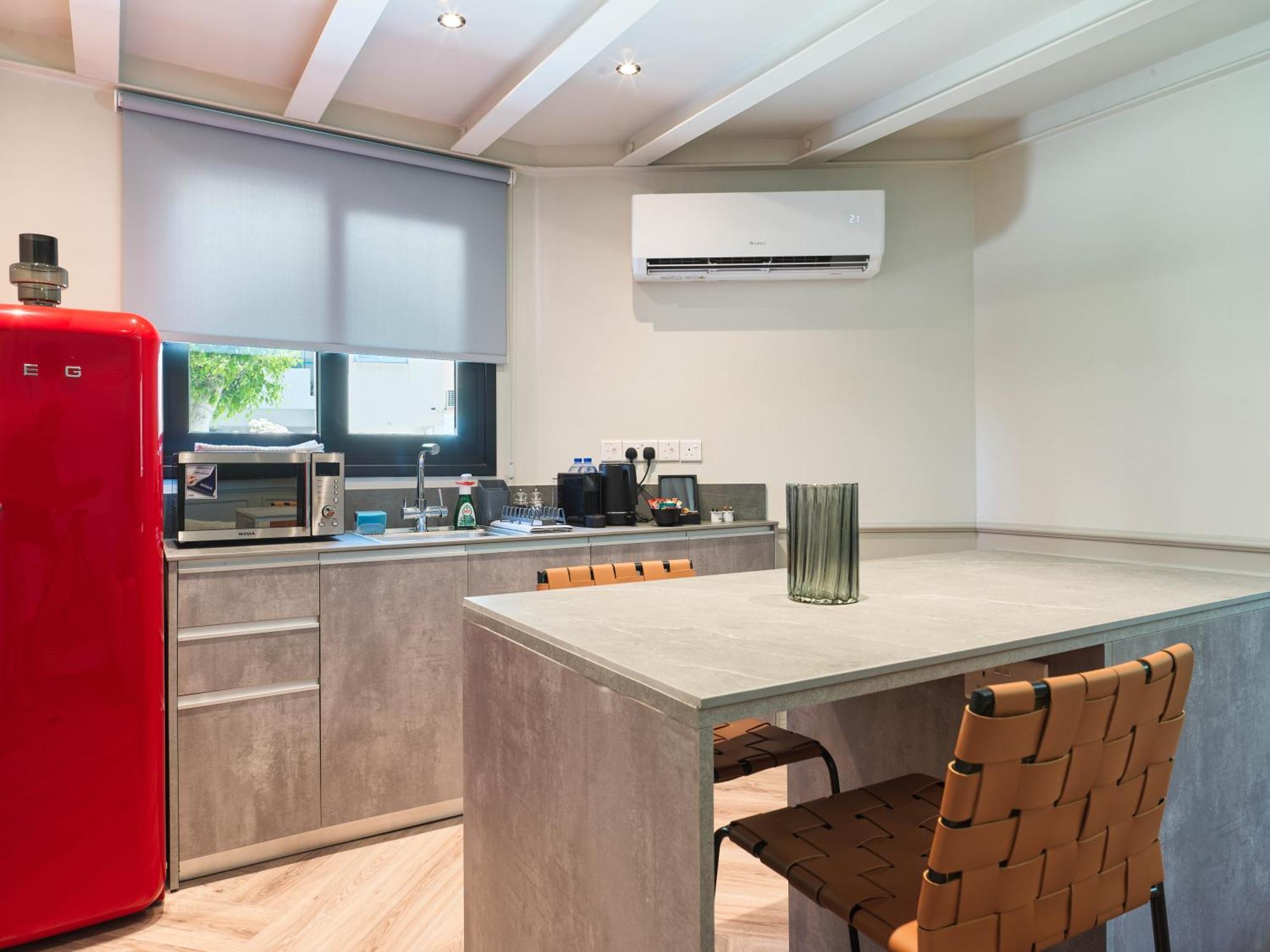 Liv The City Suites Adults Only Larnaca Luaran gambar